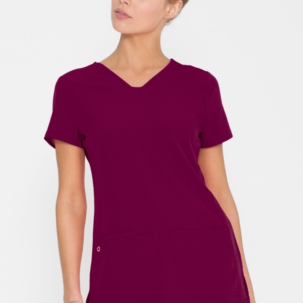 Heart soul small scrub top wine